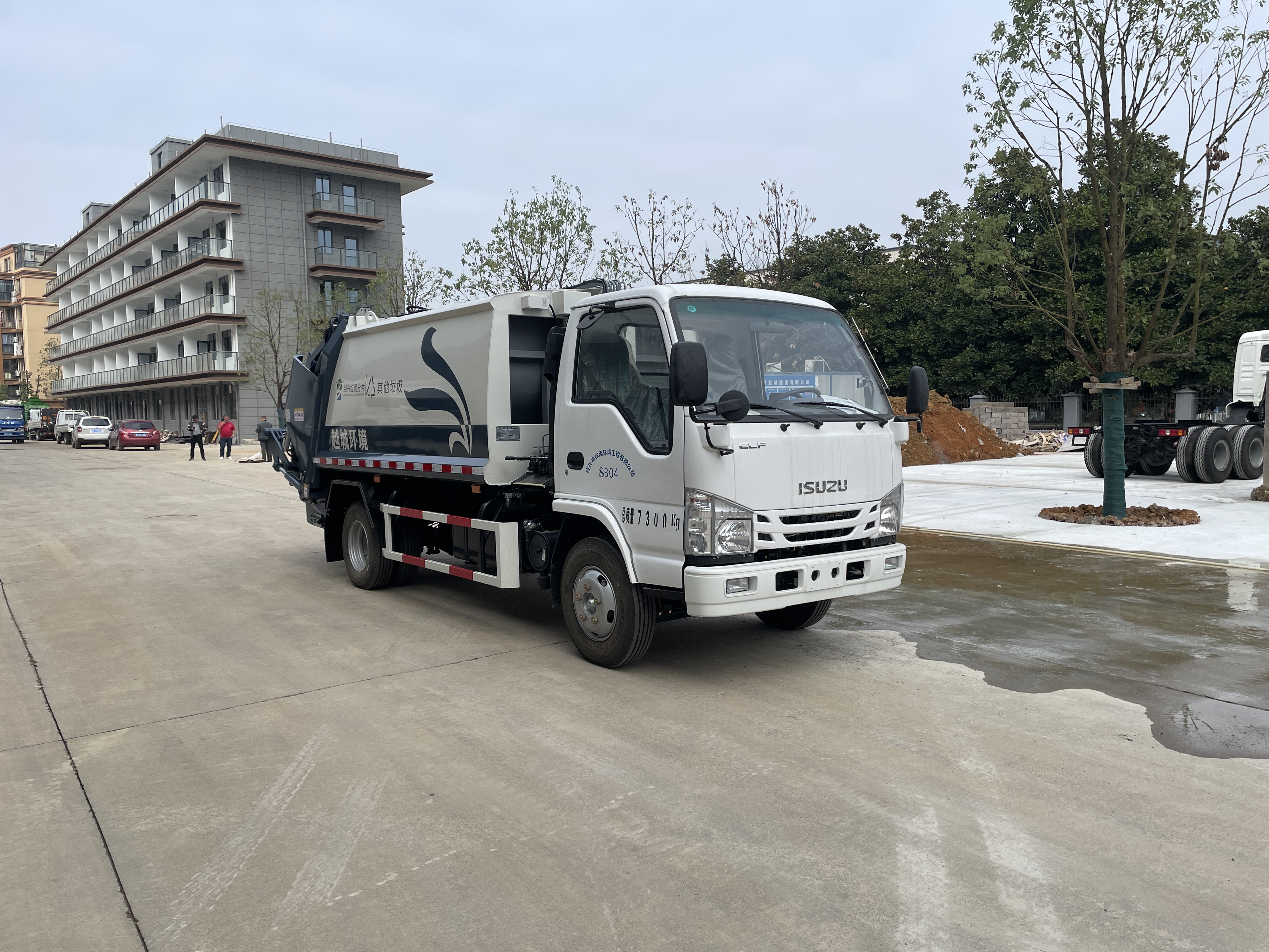 3吨庆铃压缩车
