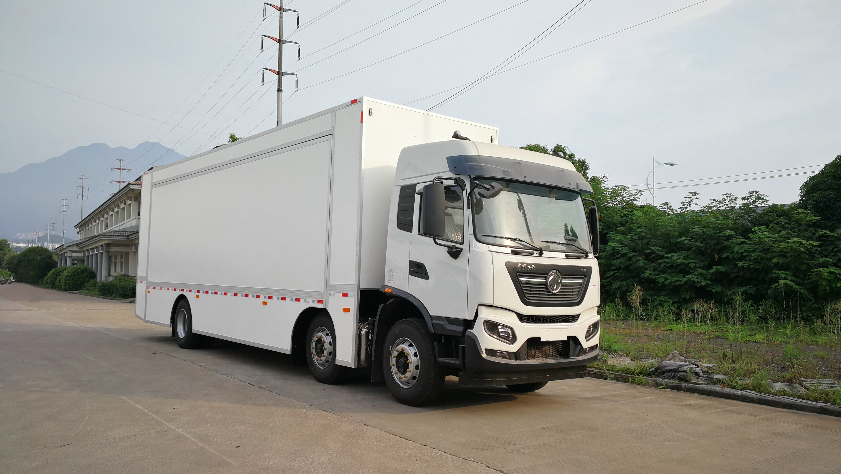 双边扩容宣传车（6X2）