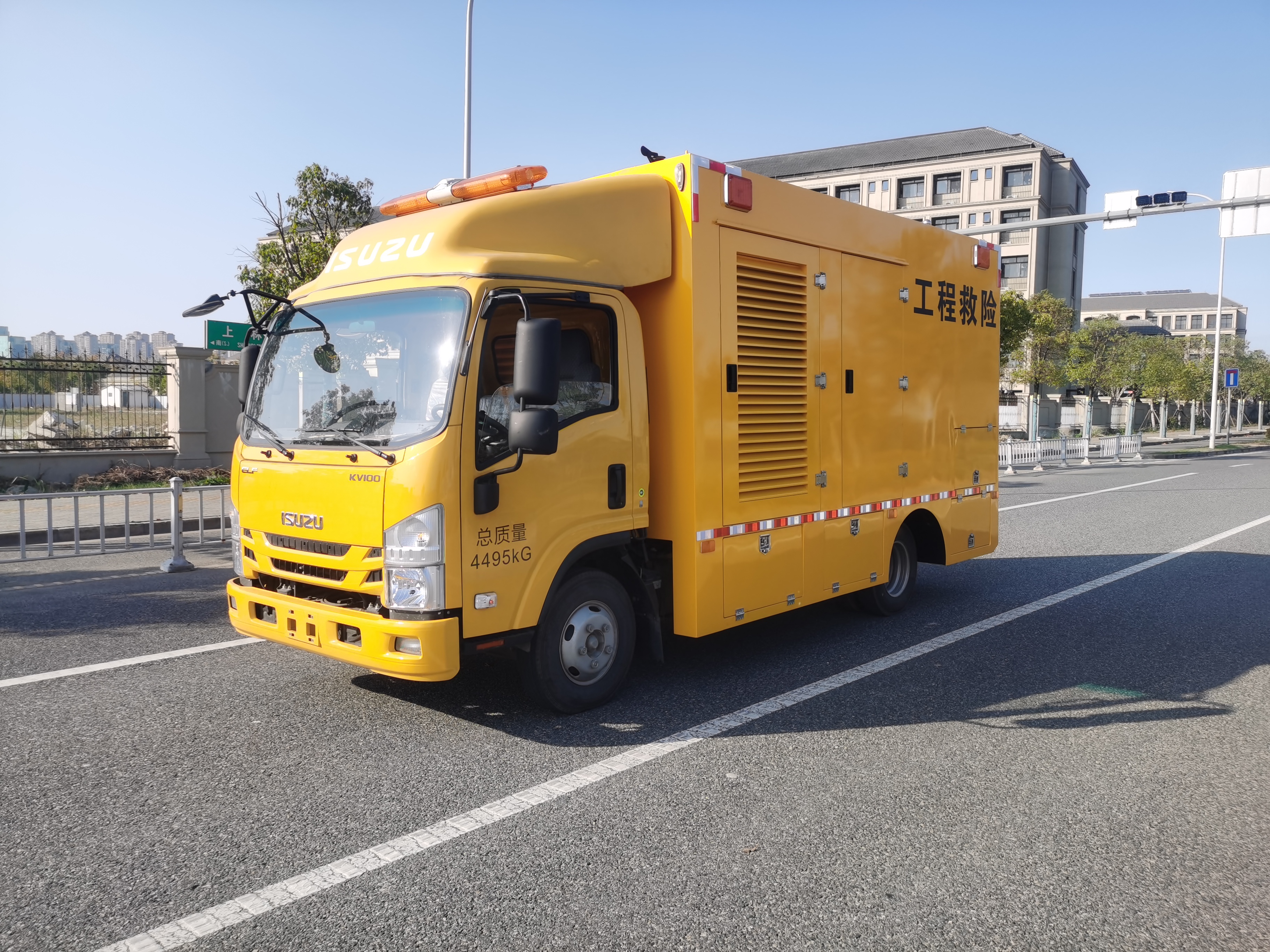 1000方庆铃救险车