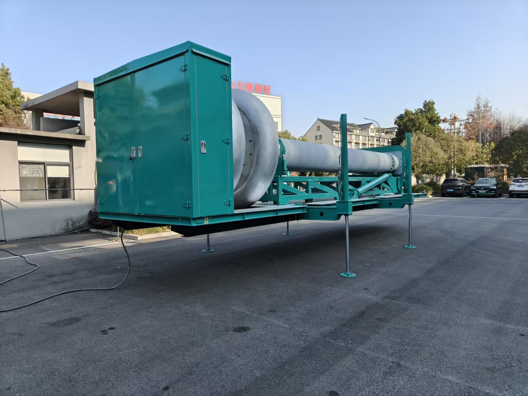 自装卸式超高压检测车